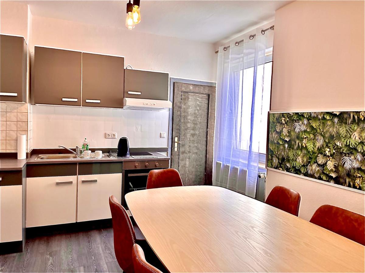 Geraeumige Wohnung Im Herzen Kassels ภายนอก รูปภาพ