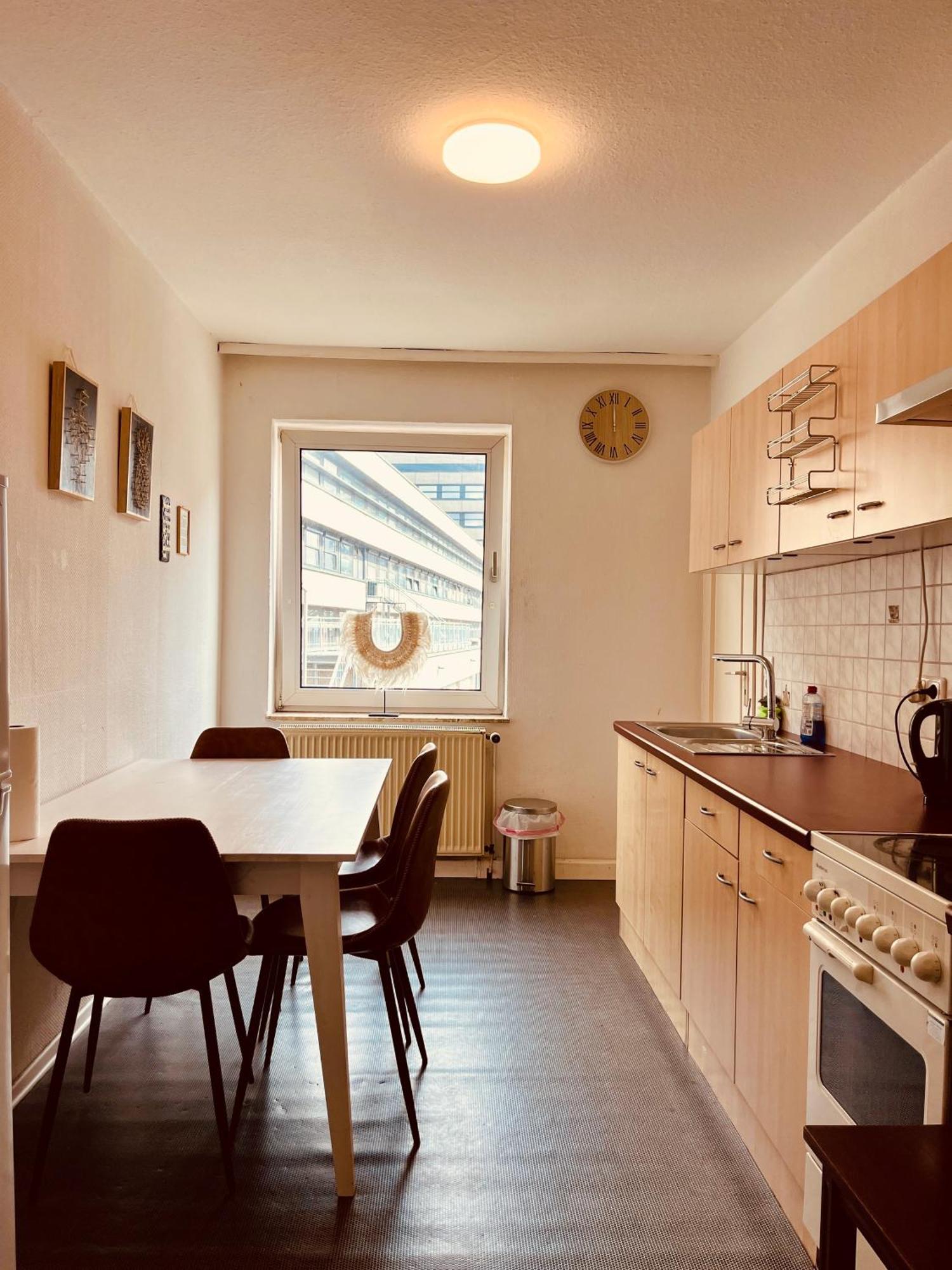 Geraeumige Wohnung Im Herzen Kassels ภายนอก รูปภาพ
